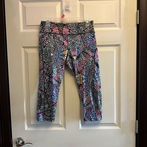 LuLaRoe Jade Capris- Size M